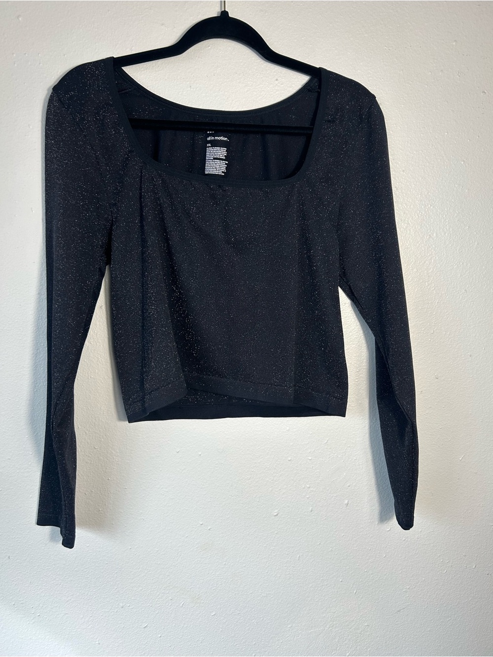 all in motion Black Sparkle Long-Sleeve Square Neck Crop Top